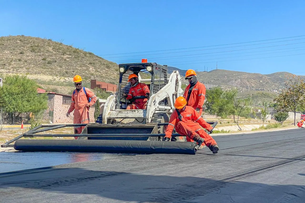 Solicita Estado mil millones de pesos para rehabilitar carreteras federales