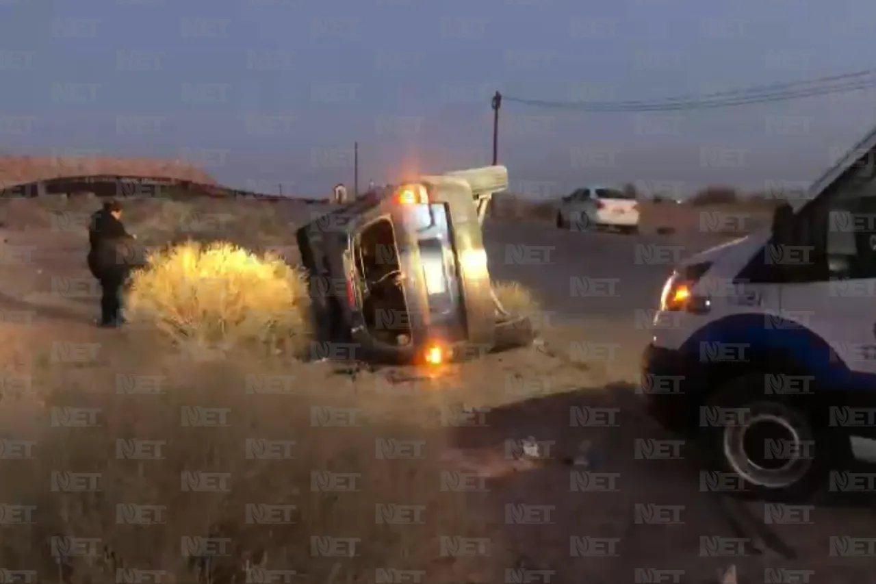 Volcadura en carretera Anapra deja a mujer lesionada