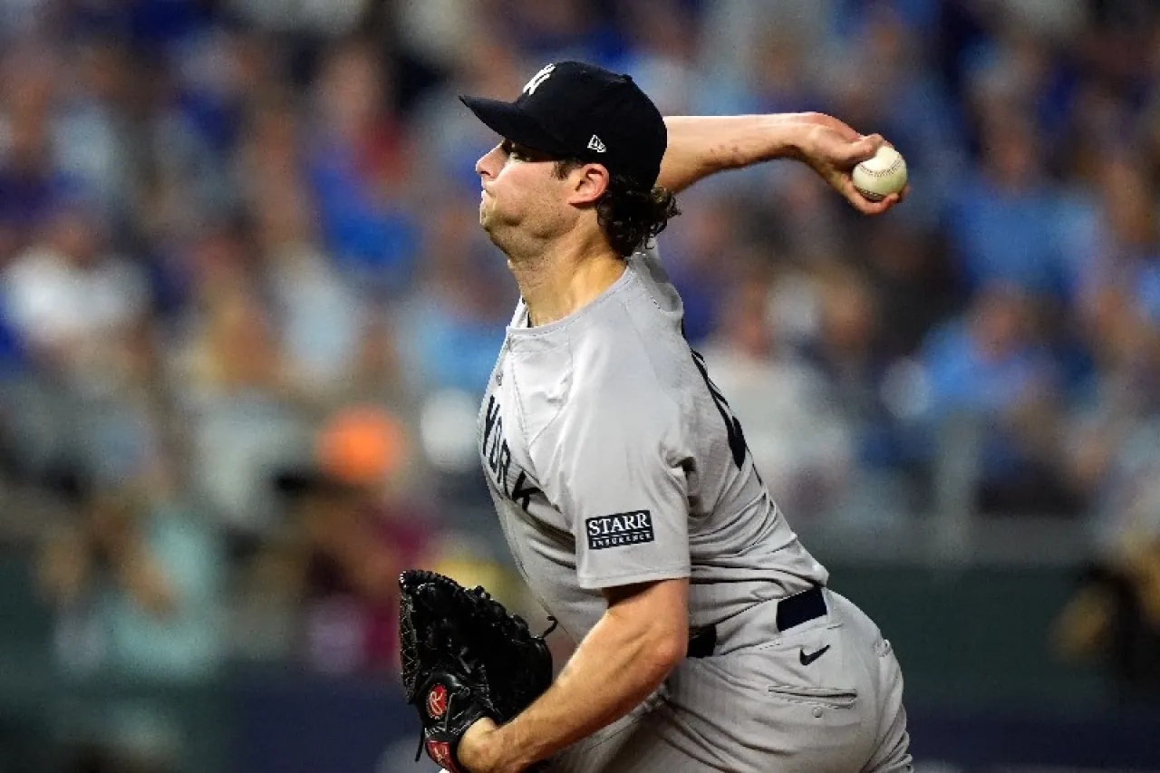 Gerrit Cole tira joya desde la loma, Yankees avanza a Serie de Campeonato