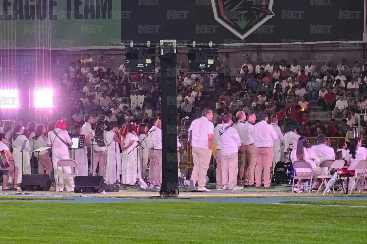 Fervor católico en el Rosario Viviente