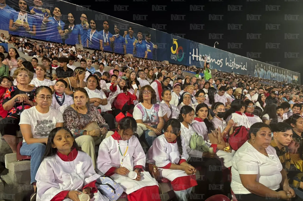 Fervor católico en el Rosario Viviente