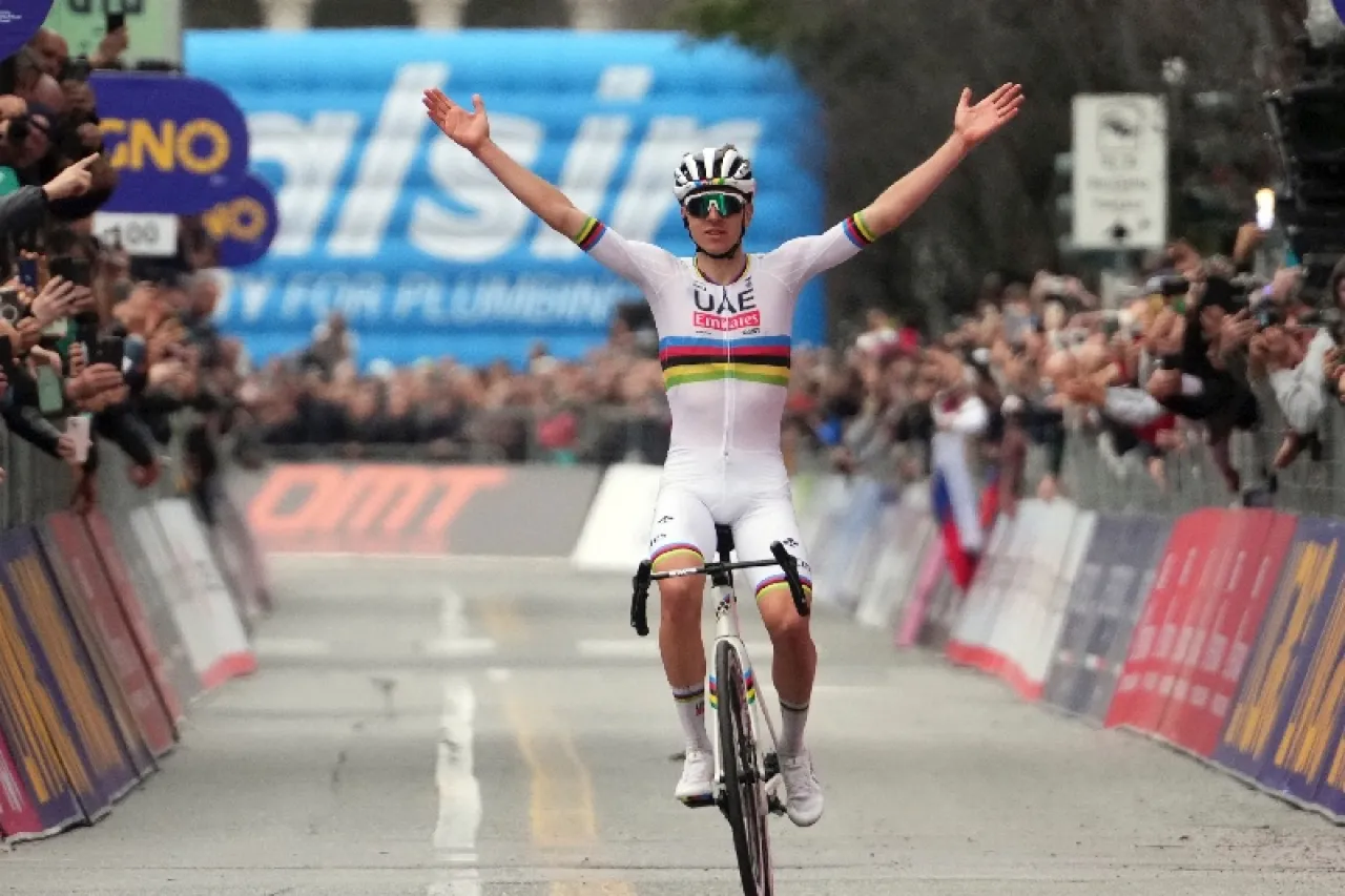 Imparable: Tadej Pogačar se lleva el Giro, el Tour y Lombardía