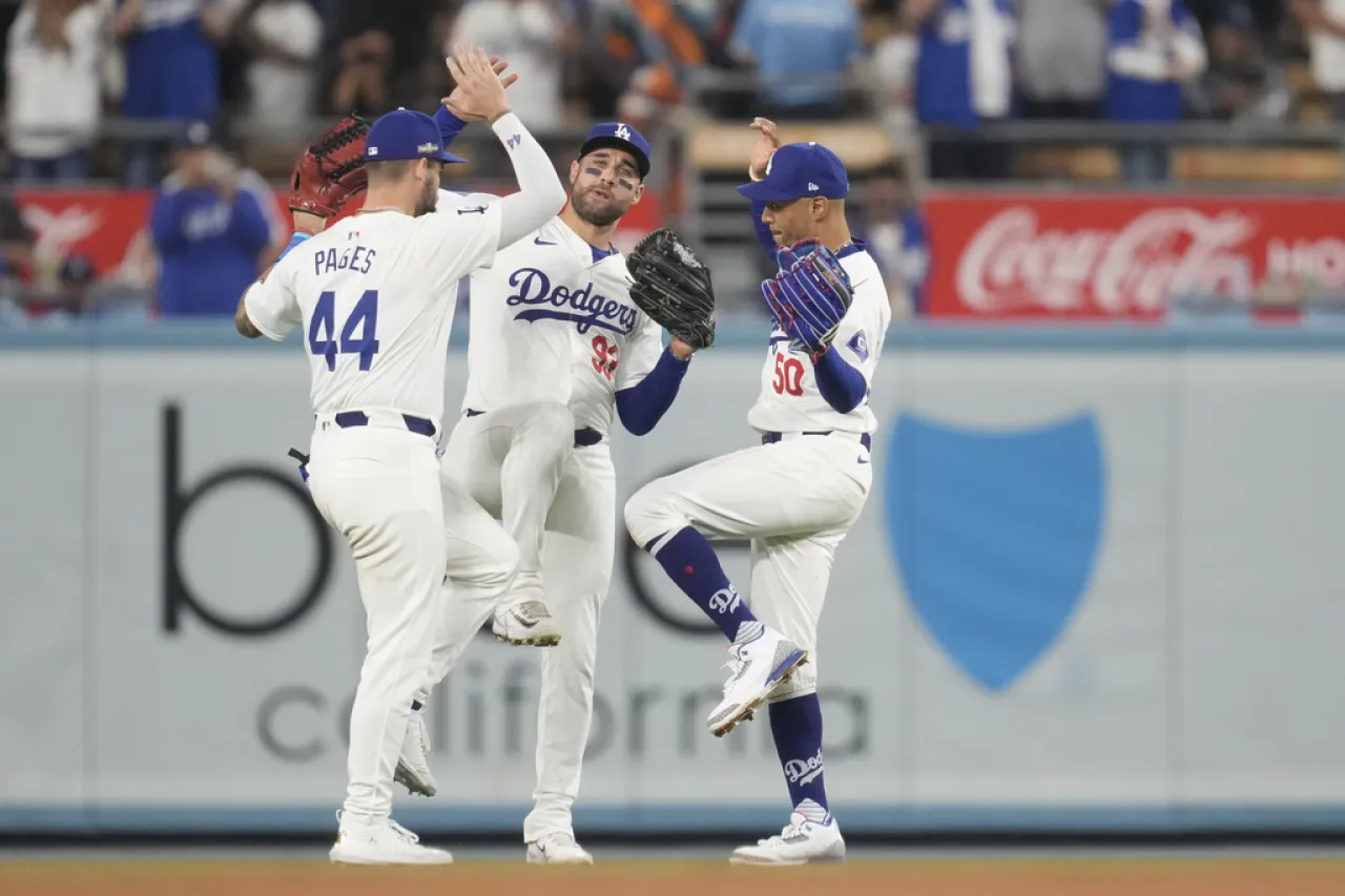 Blanquean Dodgers a Mets en esl primero de la Serie de Campeonato de la Nacional