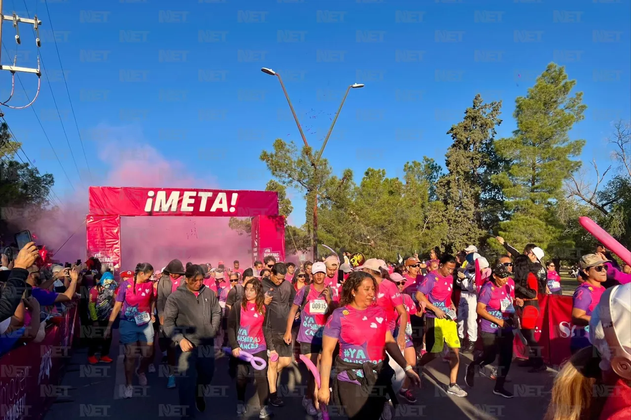 'Ya Quisieras Cáncer' viste de rosa El Chamizal