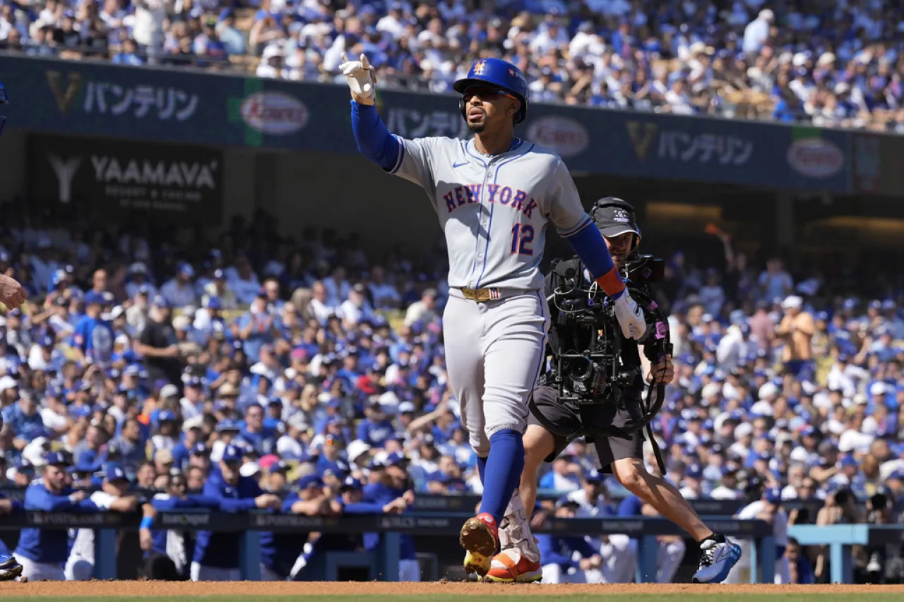 Empatan Mets serie de campeonato ante Dodgers