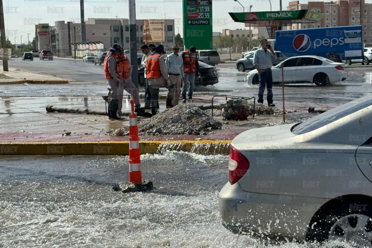 Fuga de agua en Paseo de la Victoria y Ejército; ya trabajan en repararla