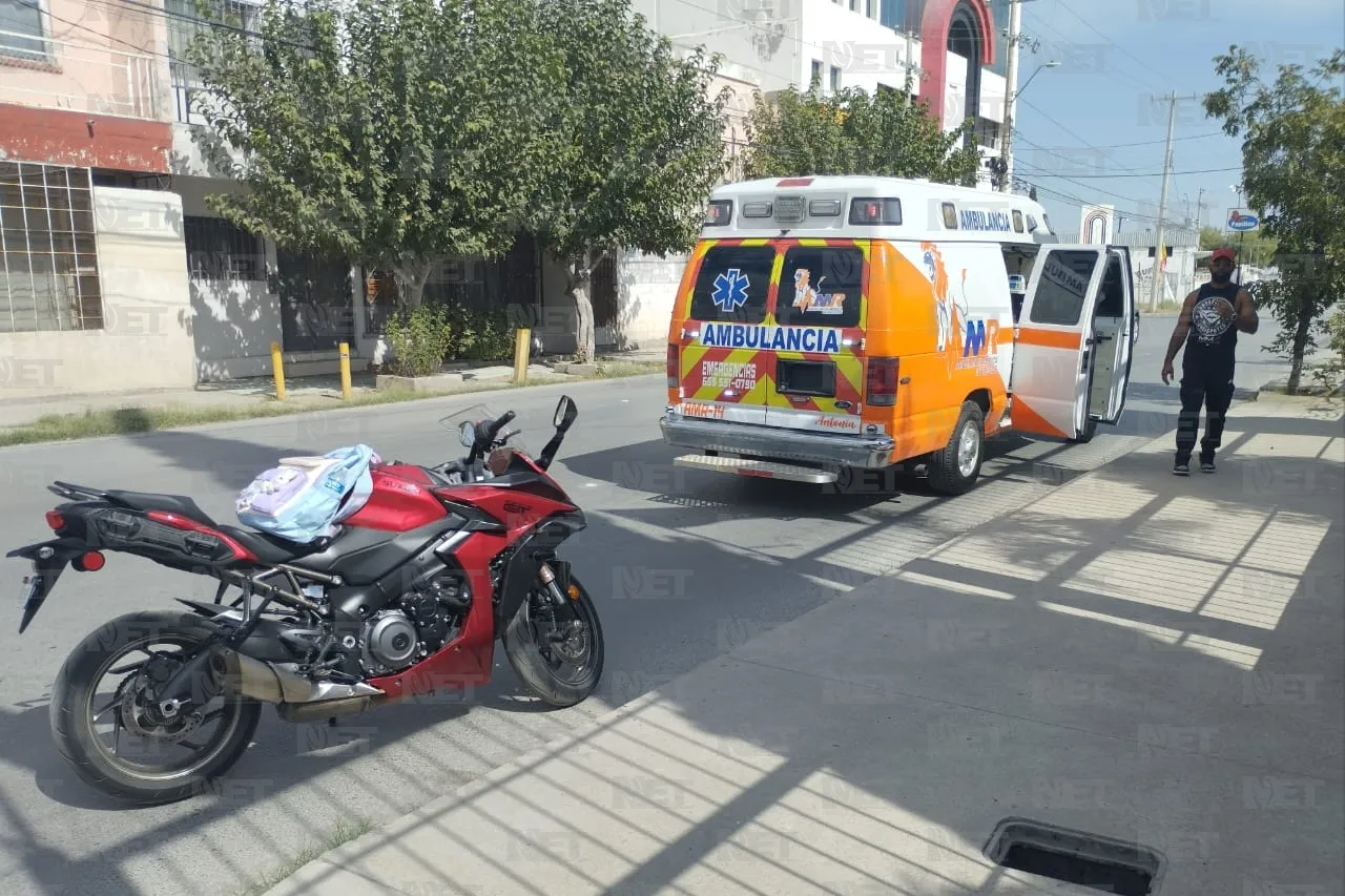 Video: Cable lesiona a conductor de motocicleta y niña de 8 años