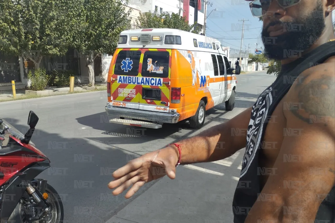 Video: Cable lesiona a conductor de motocicleta y niña de 8 años