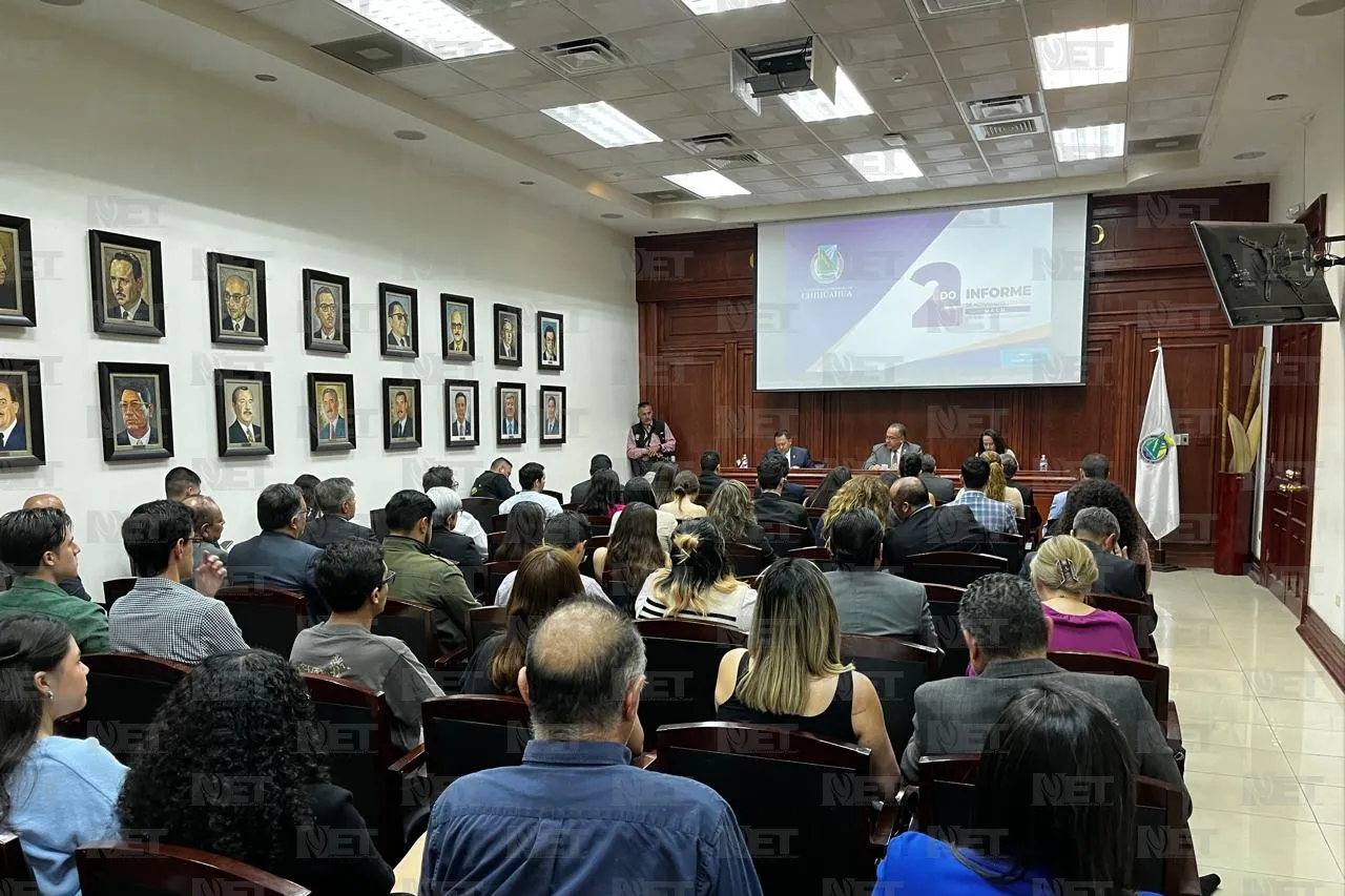 Entrega Luis Rivera segundo informe frente a la UACh