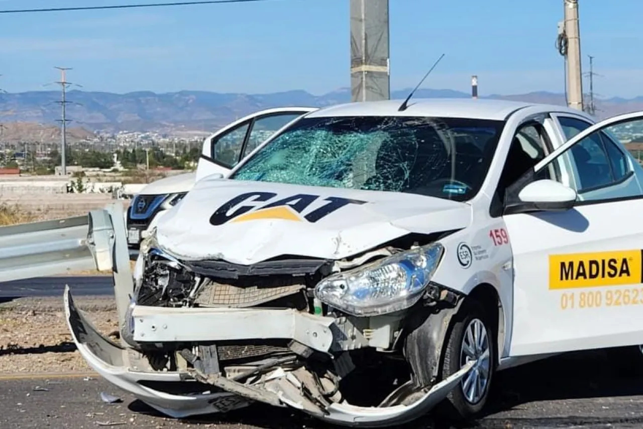 Deja choque a adulto mayor lesionado en carretera a Delicias