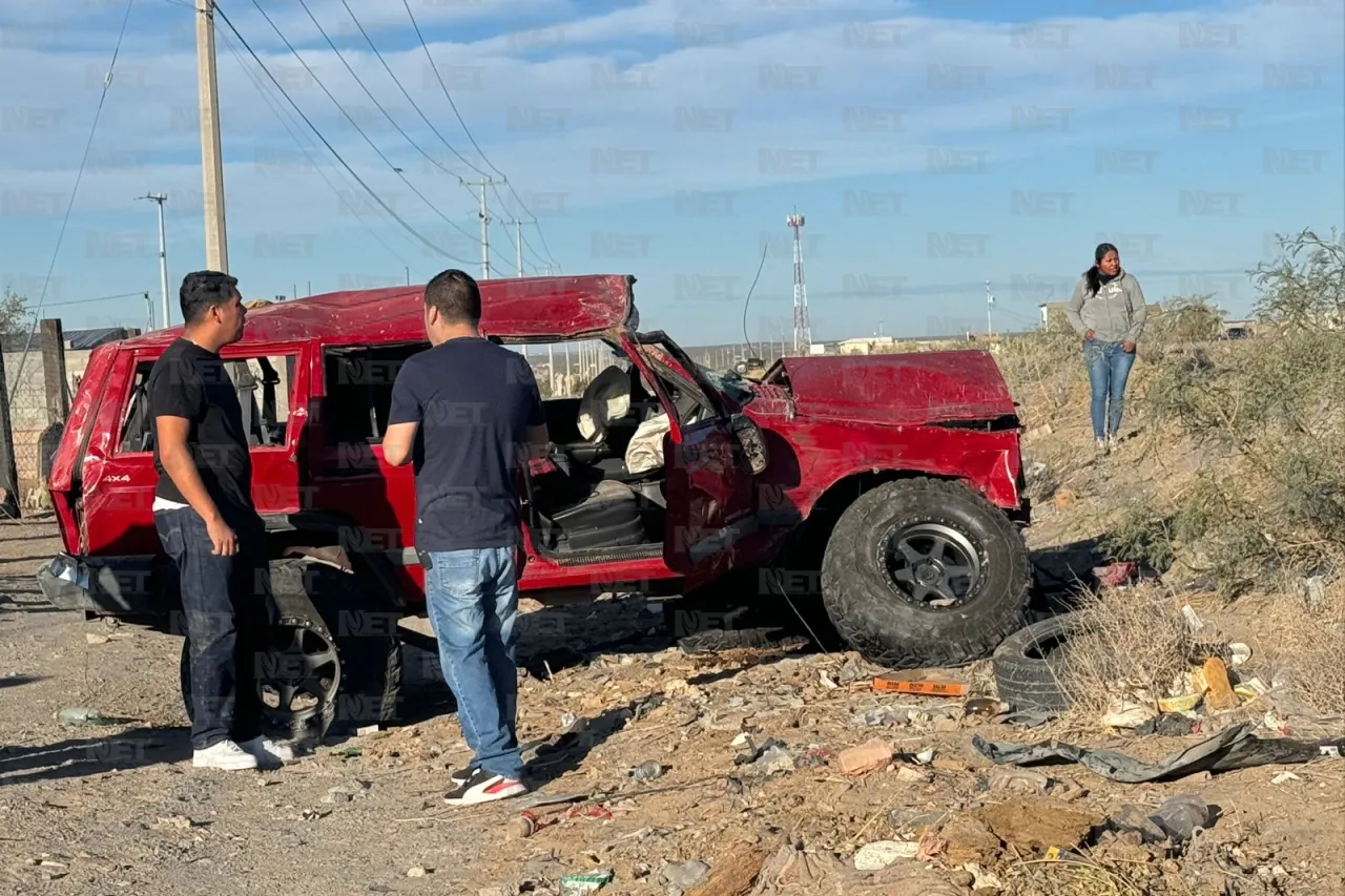 Video: Aparatoso choque en carretera deja a maestra lesionada