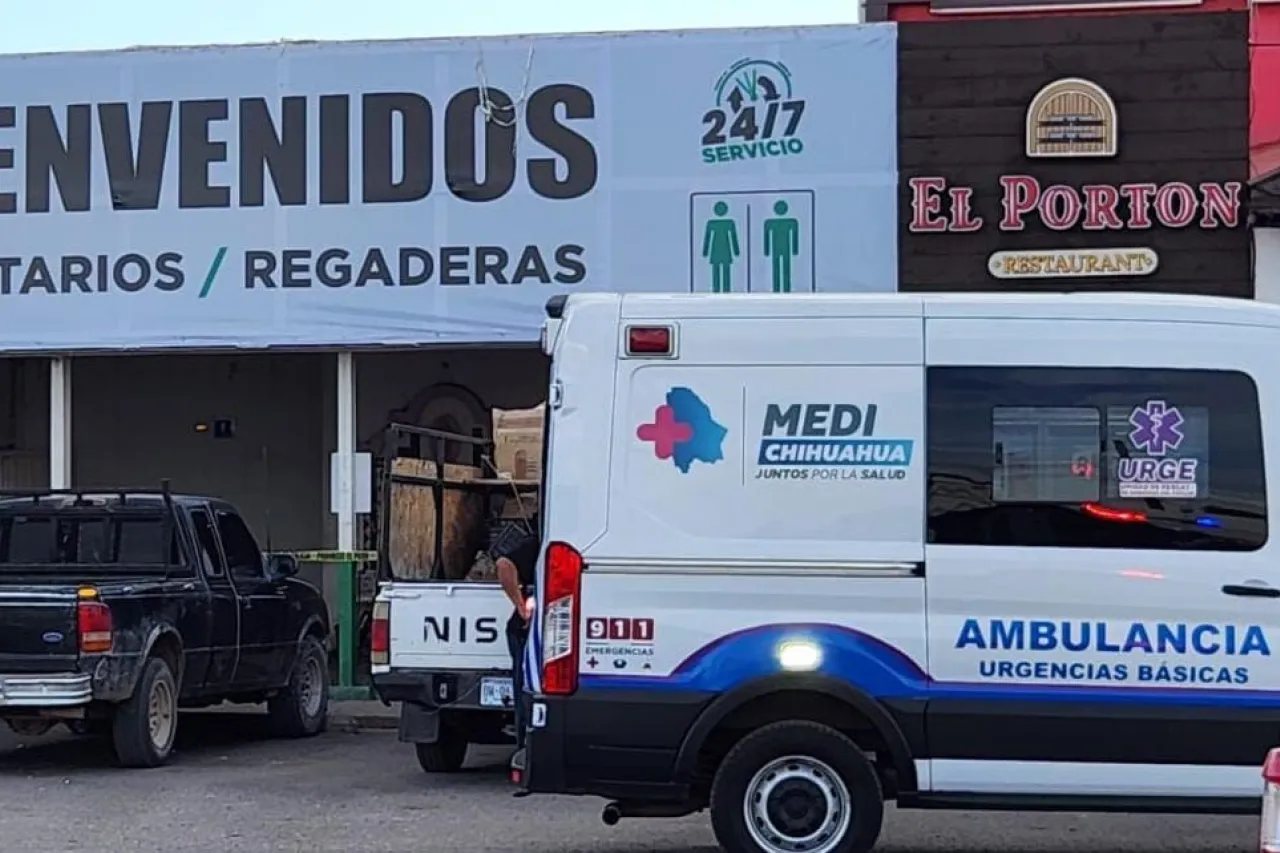 Muere su bebé tras labores de parto en el baño de una gasolinera