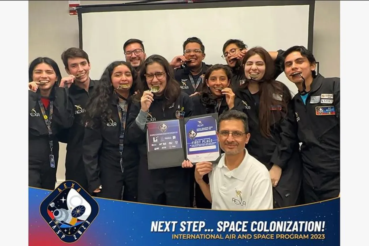 Astronauta juarense y su equipo ganan en Congreso Internacional en Italia