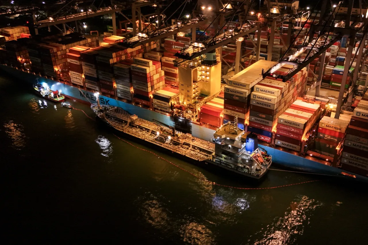 Canal de Panamá reporta derrame de combustible en muelle del Pacífico