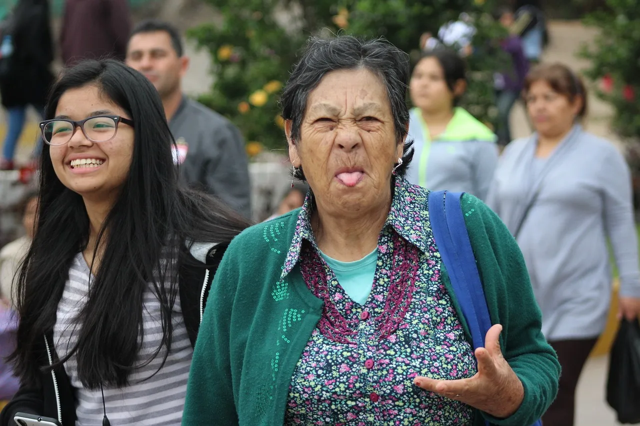 Celebrando el Día Mundial de la Suegra y su impacto en las familias