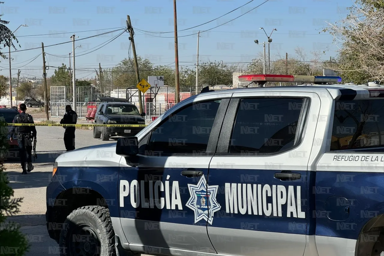 Movilización por vehículo abandonado con manchas de sangre en Riberas