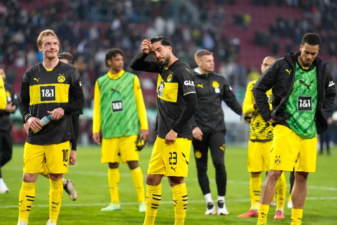 El Dortmund vuelve a perder y no puede detener su caída libre