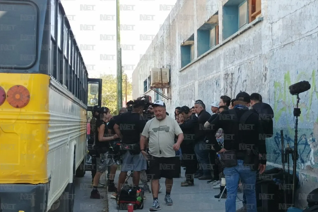 Cierran calles para filmación de película en Juárez