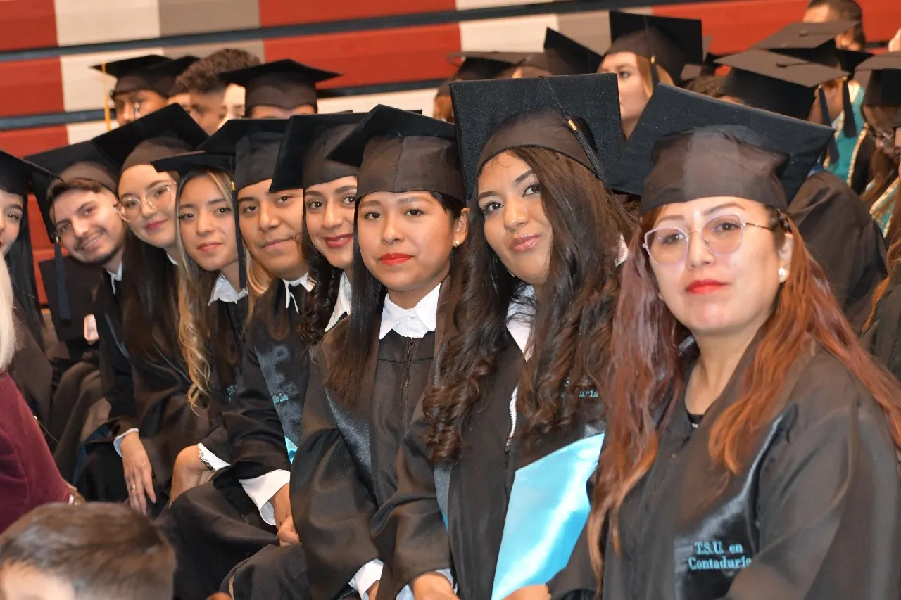 La UTCJ celebra la graduación de más de 3 mil estudiantes