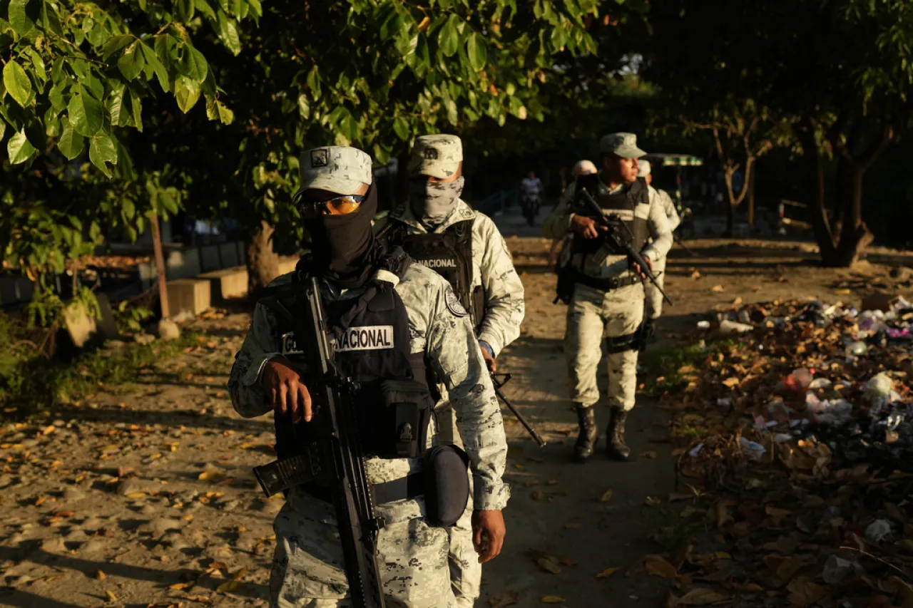 Cárteles controlan el flujo de migrantes por la frontera sur de México