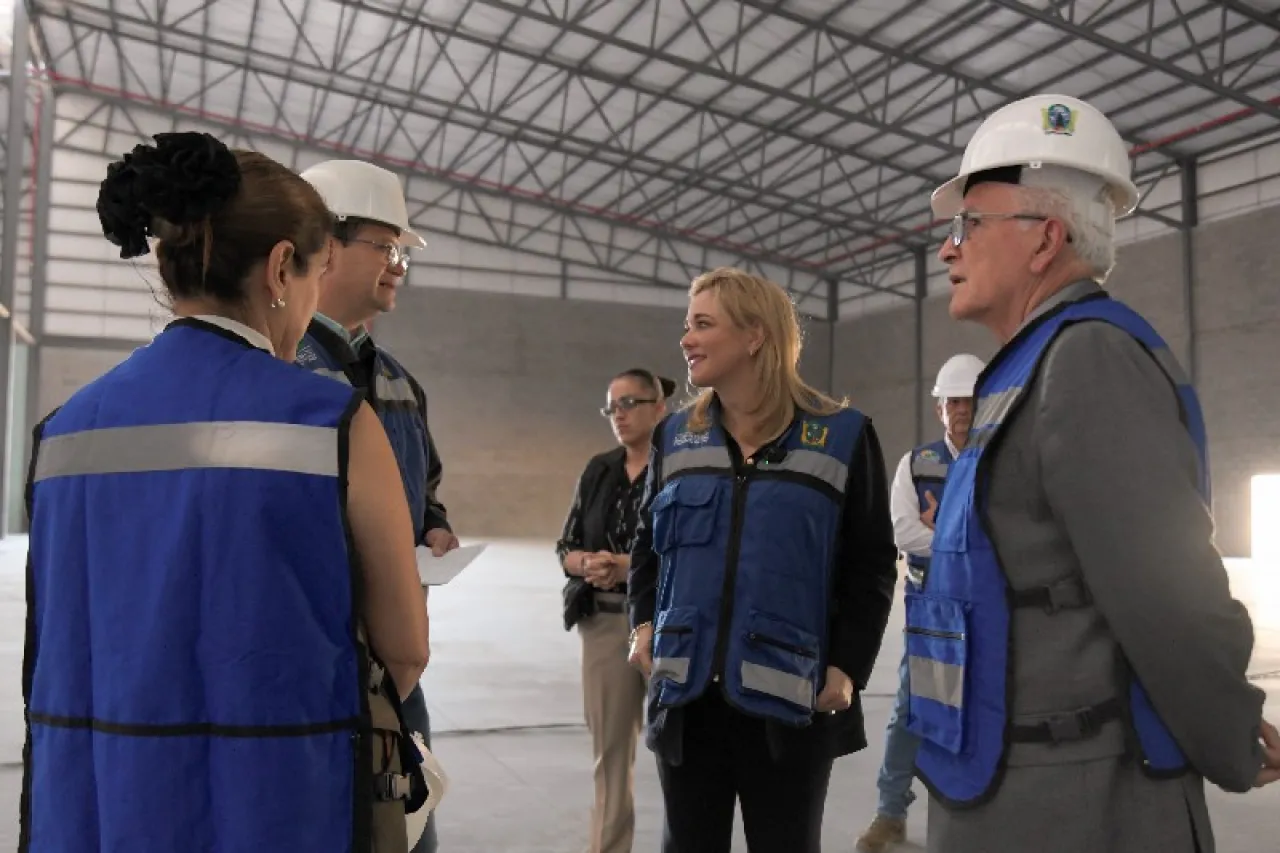 Supervisa Maru Campos avance de Centro de Convenciones de Cuauhtémoc