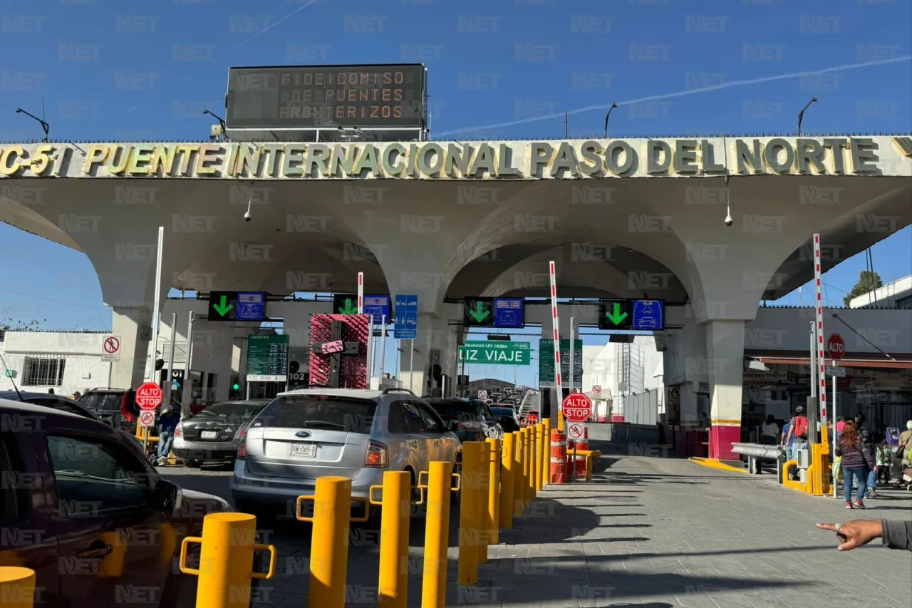 Halloween en la frontera: Largas filas para cruzar a El Paso