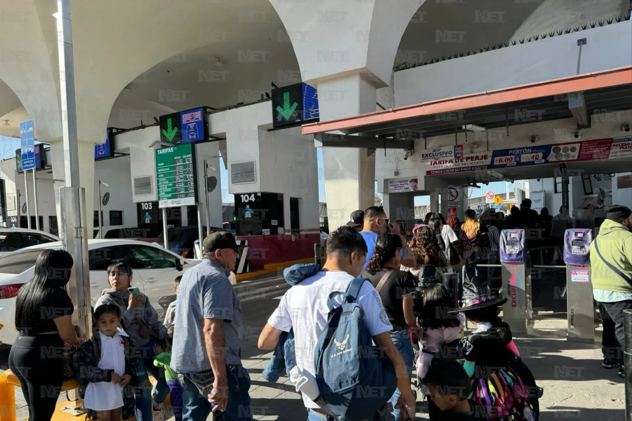 Halloween en la frontera: Largas filas para cruzar a El Paso