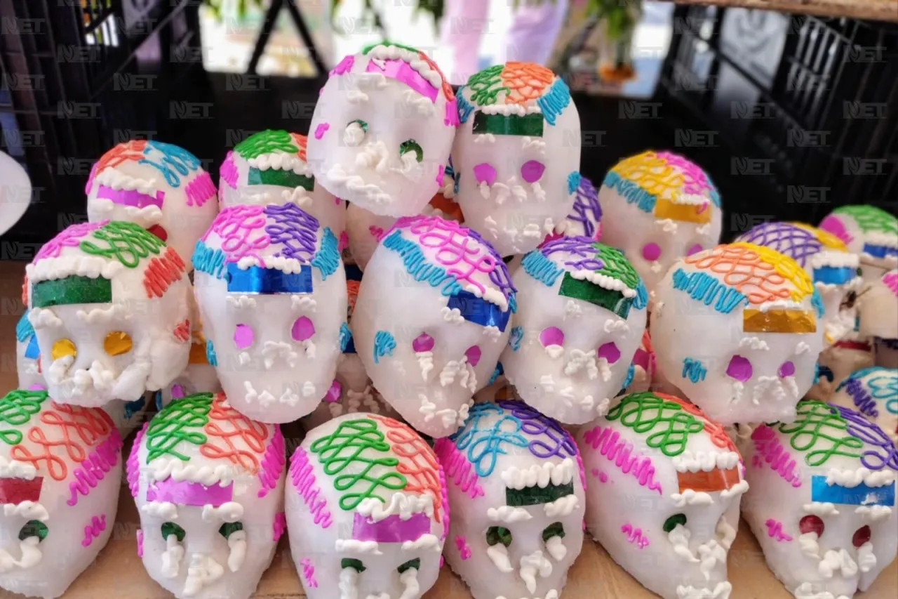 Altar de muertos, una ofrenda que no escapa de la carestía 