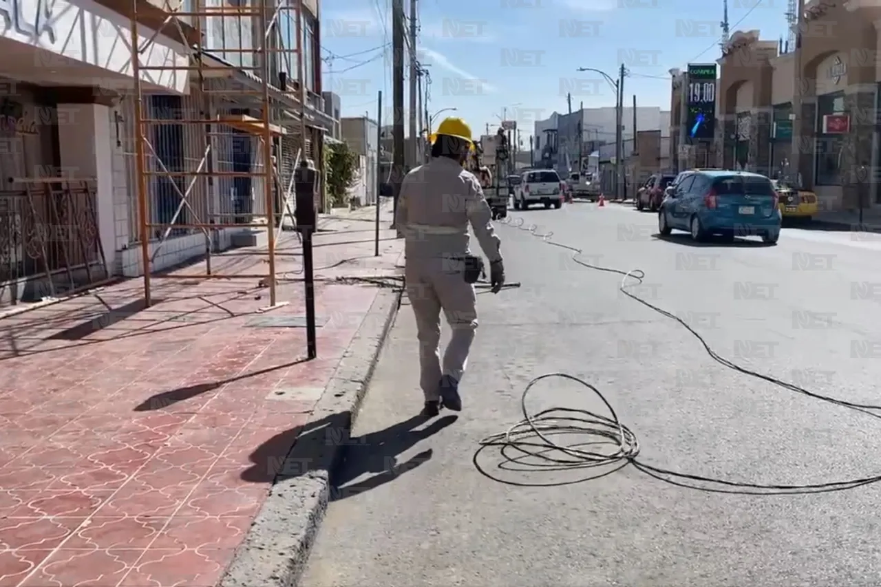 Juárez: Trabajador se electrocuta y cae desde tercer piso de hotel