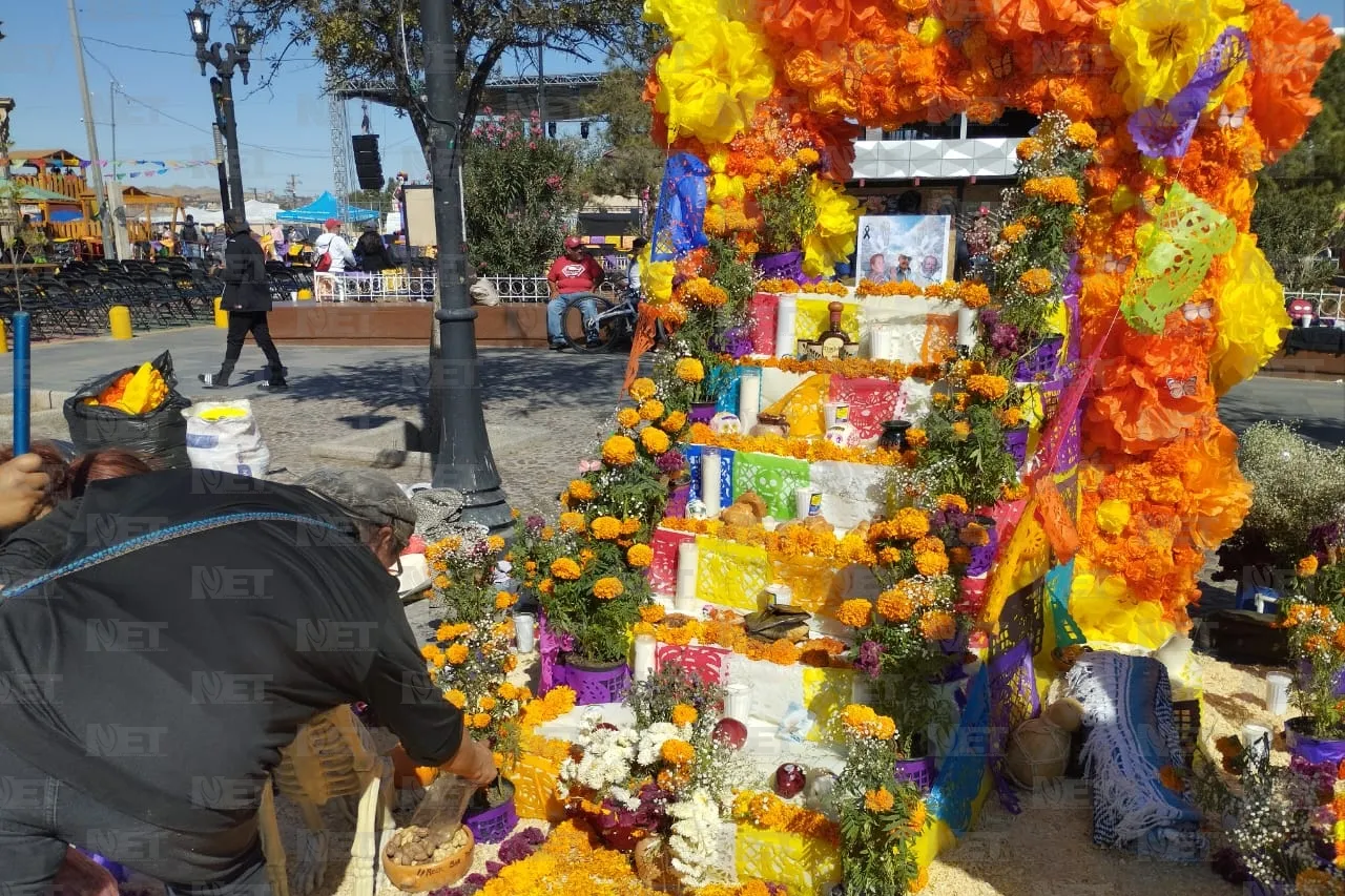 Se llena Centro Histórico de colores por el Día de Muertos