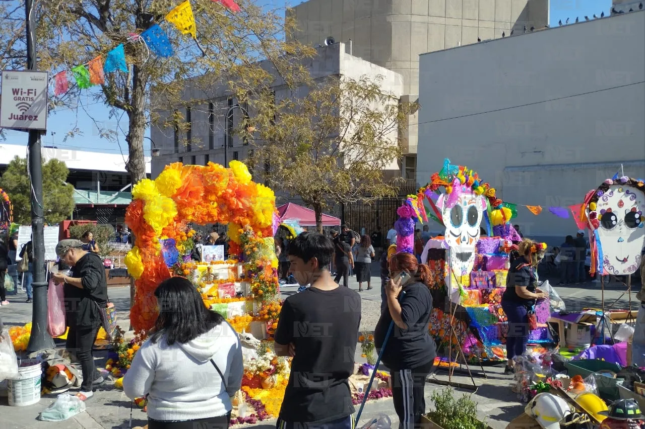 Se llena Centro Histórico de colores por el Día de Muertos