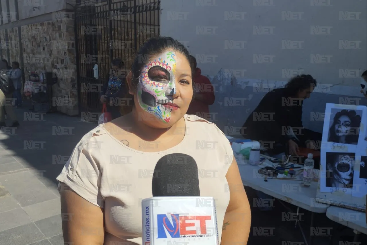 Se llena Centro Histórico de colores por el Día de Muertos