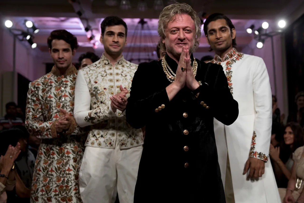 Muere a los 63 años Rohit Bal, destacado diseñador de moda