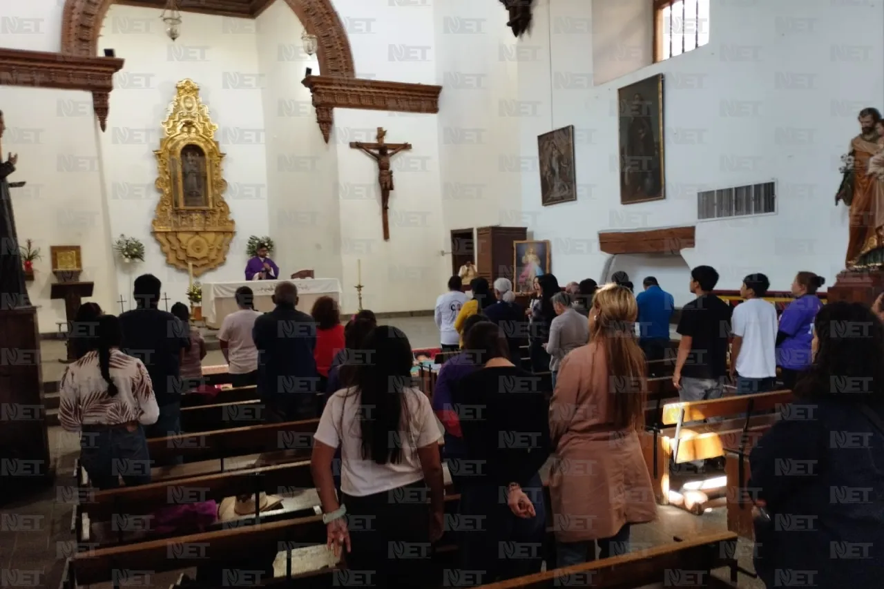 Instalan altar en honor a madres de víctimas de feminicidio y desaparición