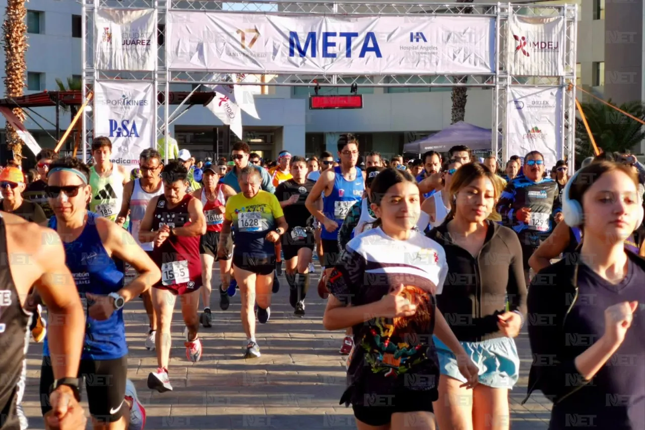 Ciudadanos participan en la carrera del Hospital Ángeles 2024