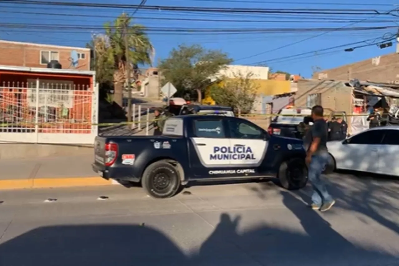 Asesinan a 3 hombres en casa al sur de Chihuahua