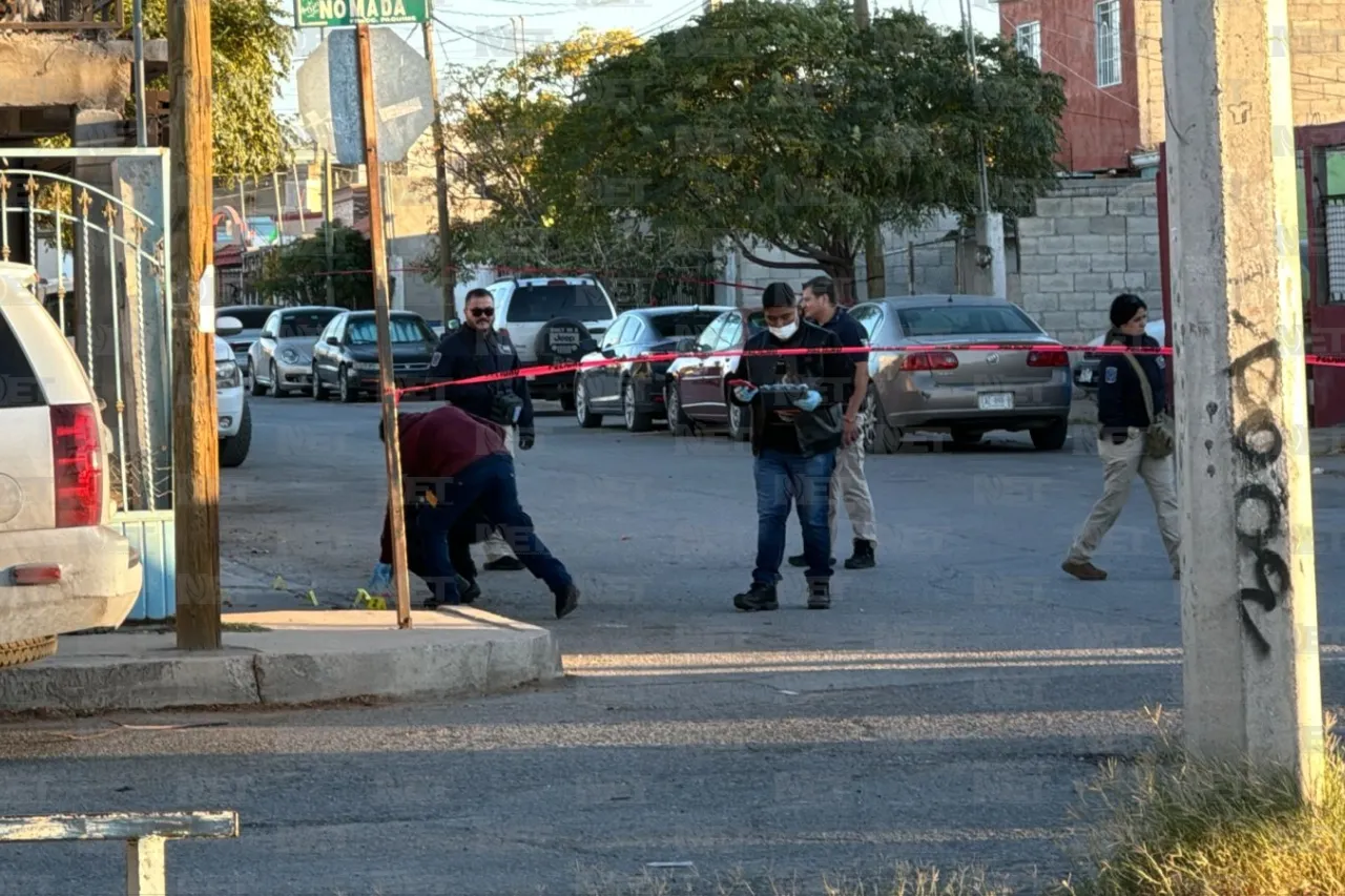 Atacan a balazos a hombre en Juárez