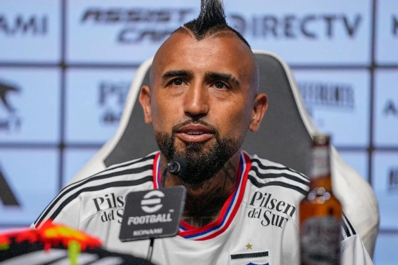 Investigan a Arturo Vidal y a Colo Colo por presunta agresión sexual