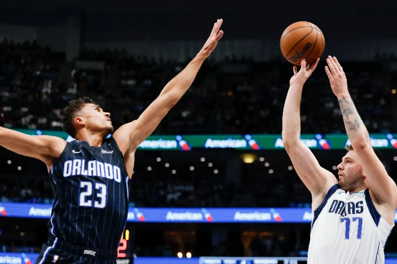 Dallas propina paliza a parchado Magic de Orlando