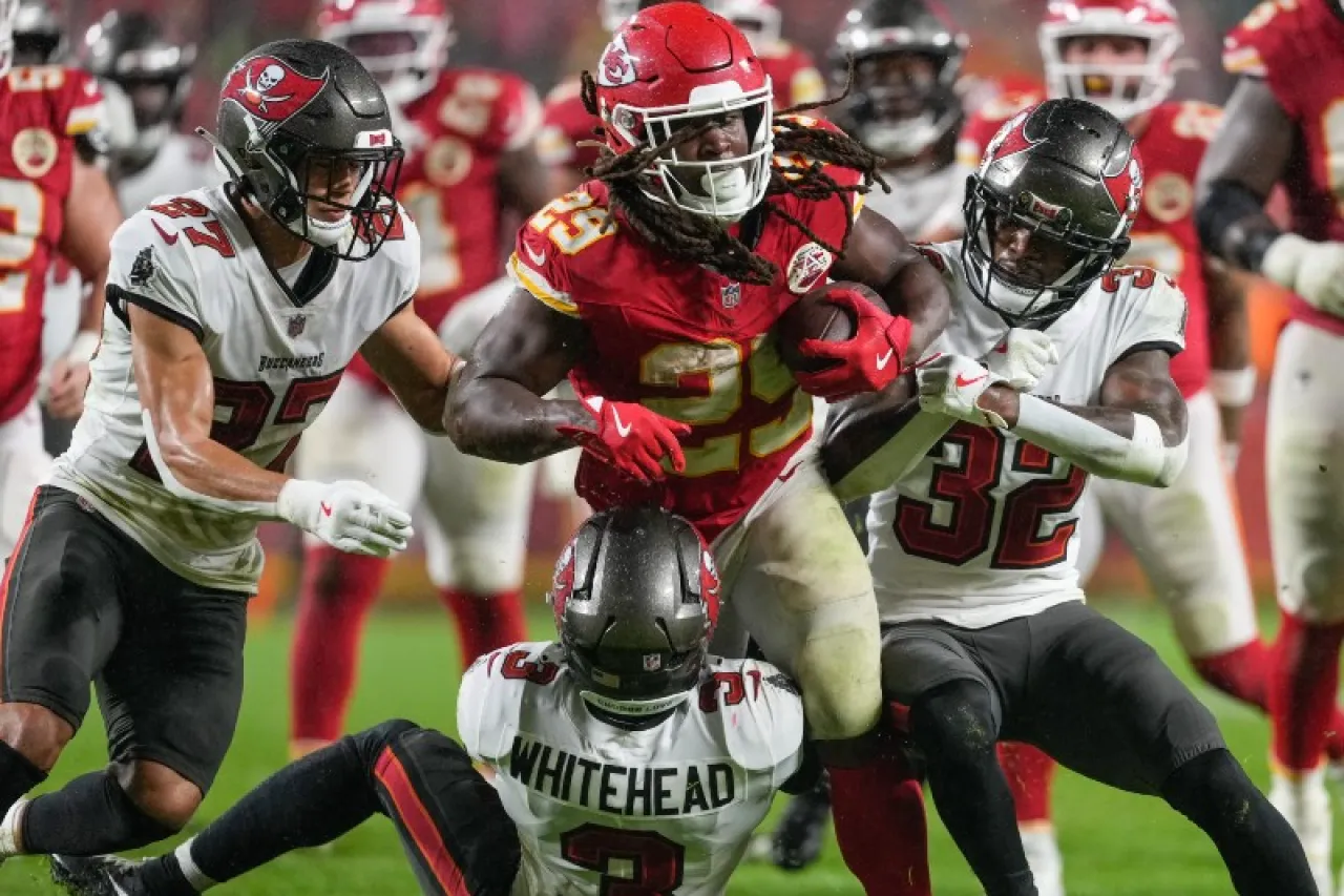 Tampa no puede parar a Mahomes, Chiefs vence y sigue invicto