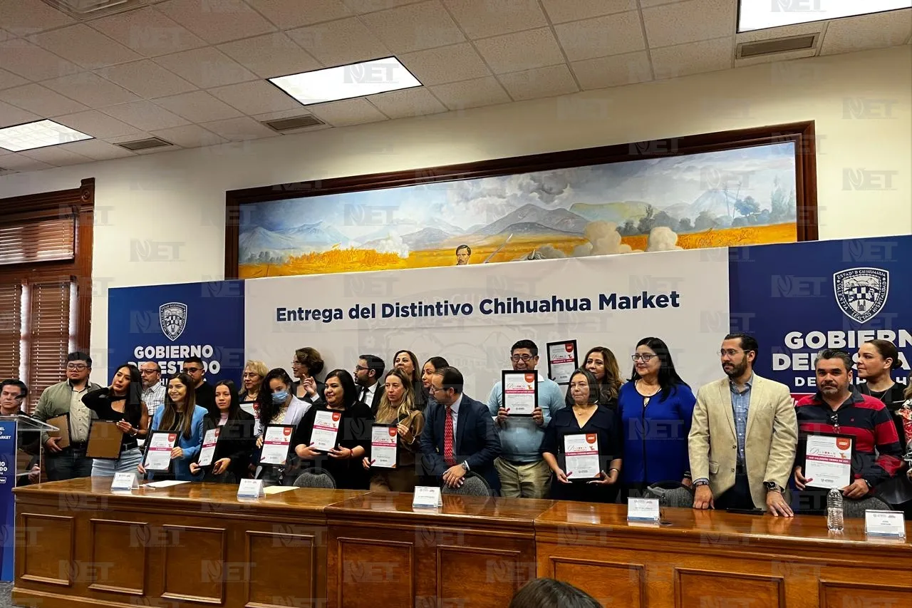 Entrega de distintivos Chihuahua Market