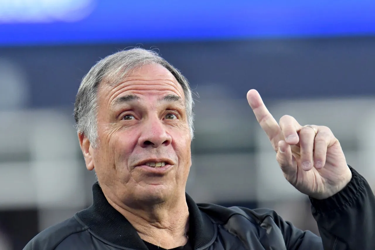 Earthquakes contratan a Bruce Arena como técnico y director deportivo