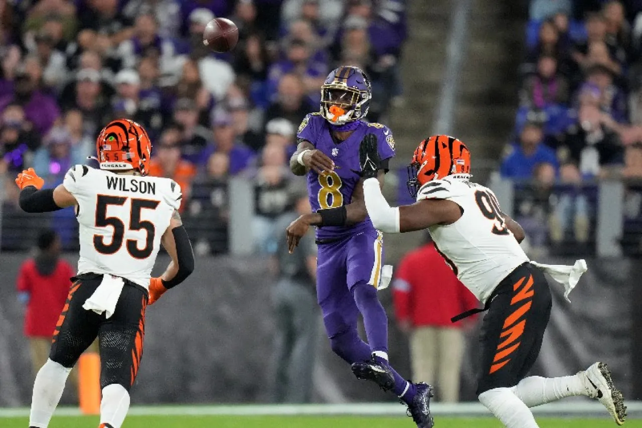 Lamar Jackson carga a Ravens para vencer a Bengals