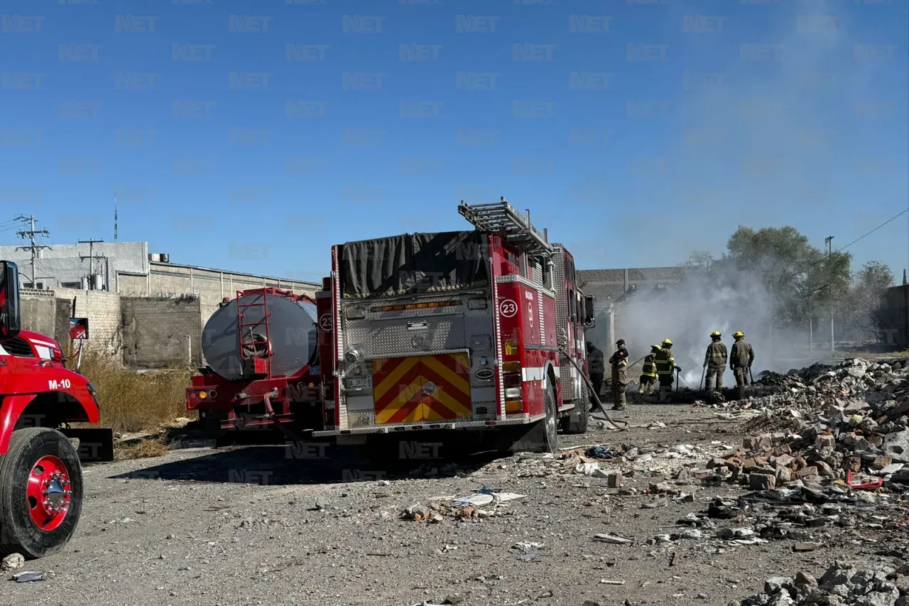 Se incendian llantas en terreno baldío de La Cuesta