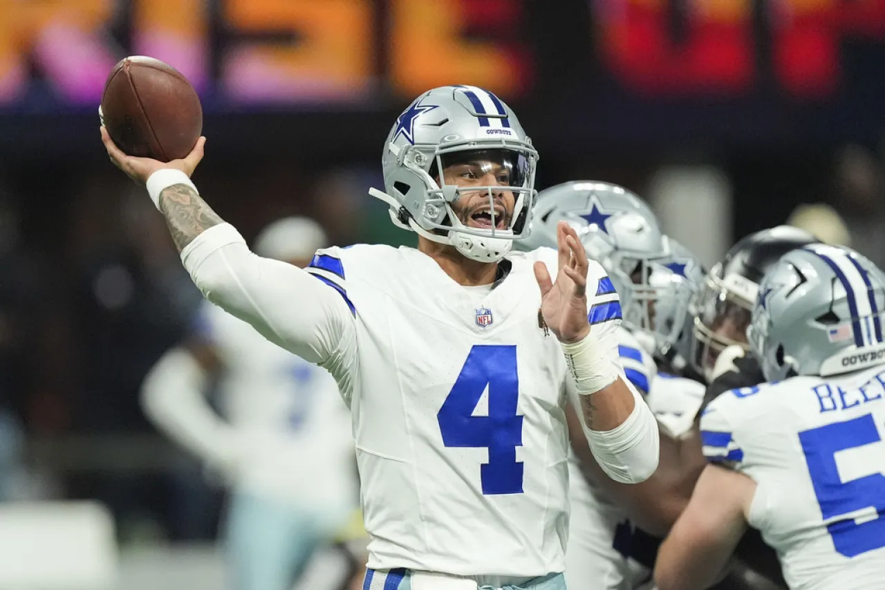 Dak Prescott quiere evitar cirugía en el tendón y volver a jugar esta temporada