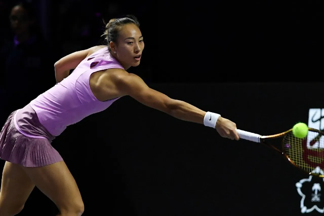 China Zheng Quinwen se mete a la última instancia de la Finales WTA