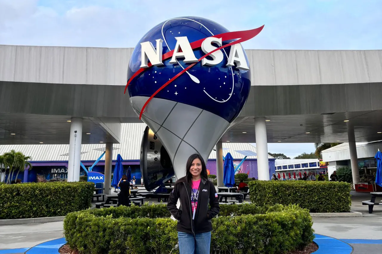 Agradece Nadia apoyo de Maru Campos para llevar su proyecto a la NASA