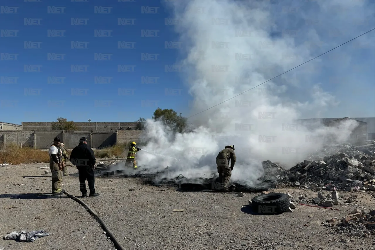 Se incendian llantas en terreno baldío de La Cuesta