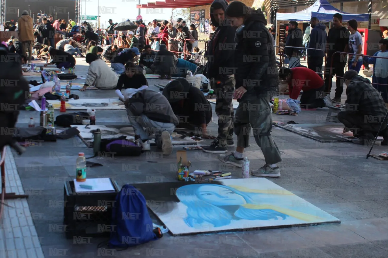 Plasman con gis a mujeres destacadas en el Centro de Juárez