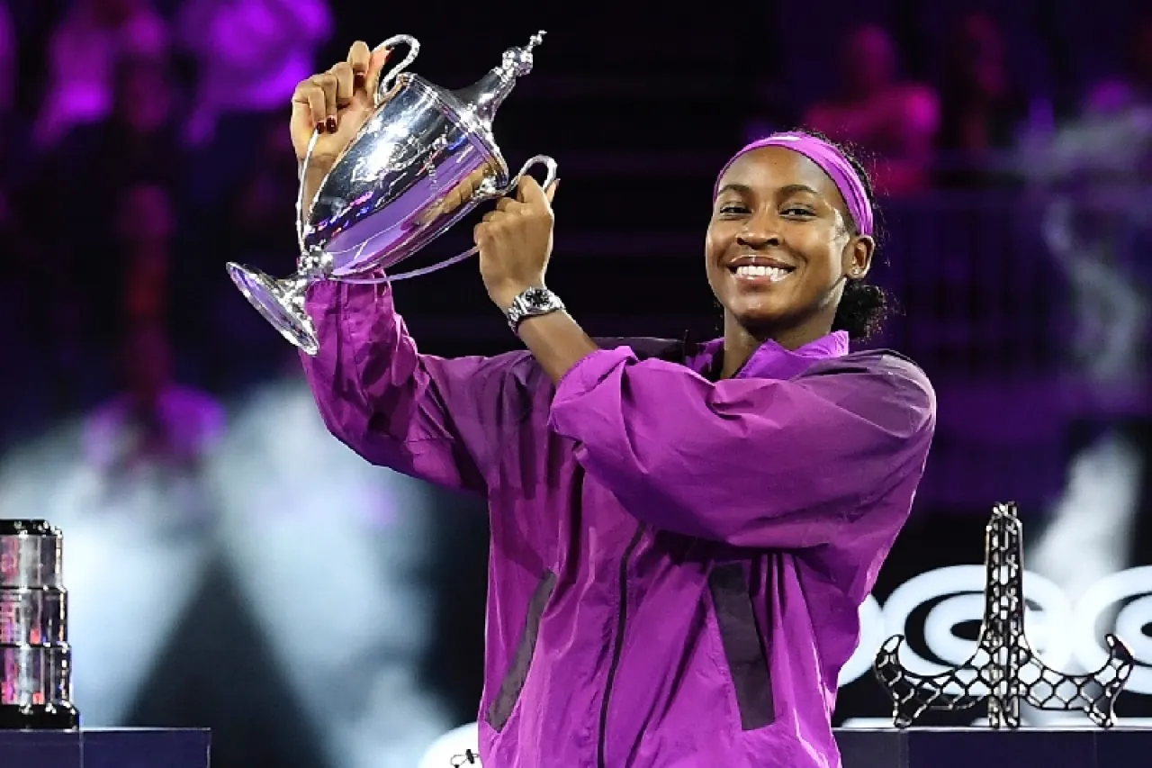 Coco Gauff gana las WTA Finas con lujo de remontada